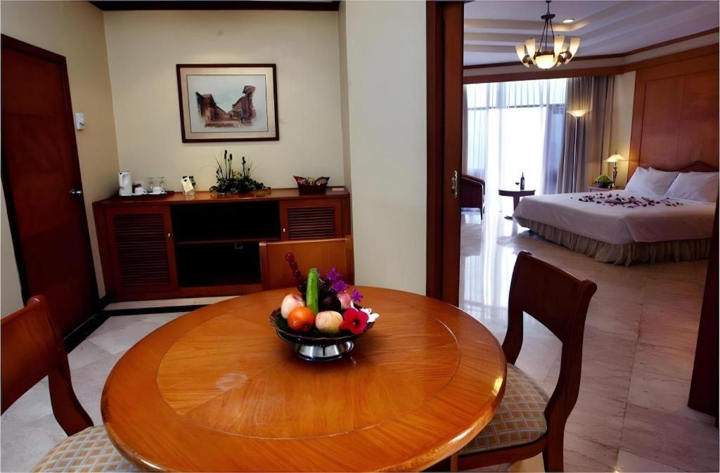 Makassar Golden Hotel Dış mekan fotoğraf