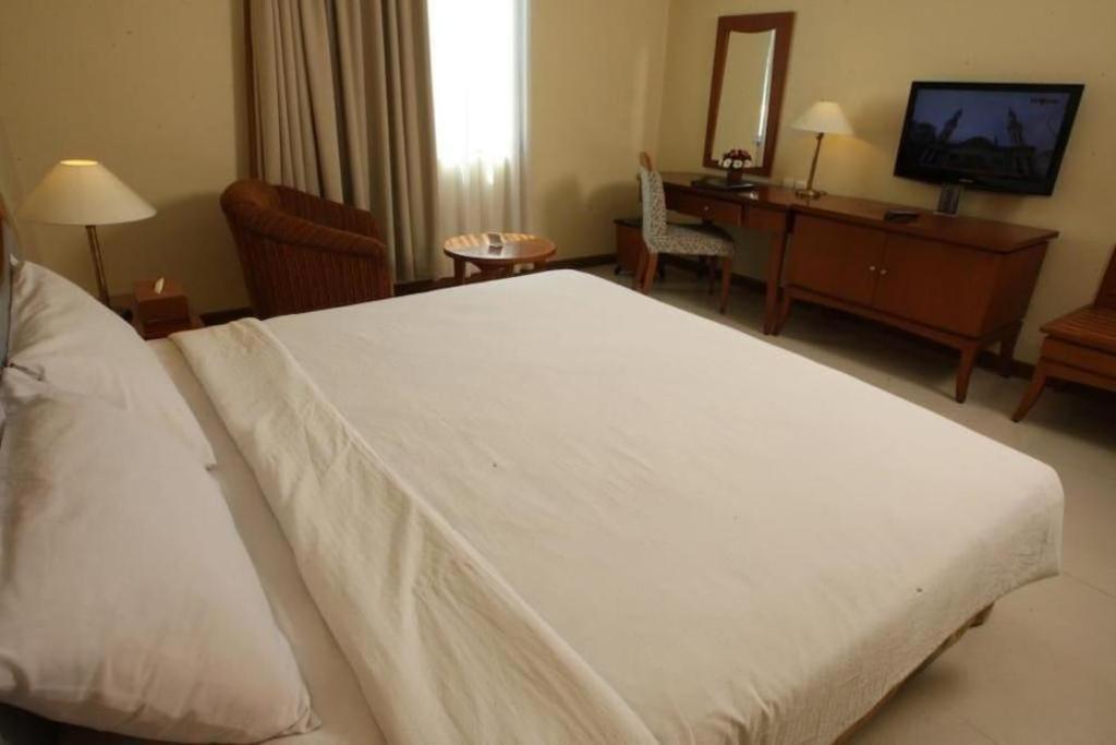 Makassar Golden Hotel Dış mekan fotoğraf