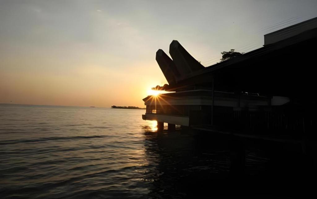 Makassar Golden Hotel Dış mekan fotoğraf