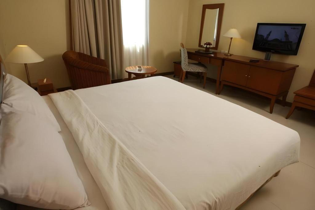Makassar Golden Hotel Dış mekan fotoğraf