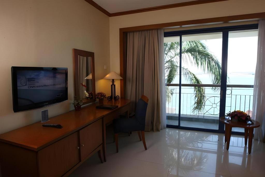 Makassar Golden Hotel Dış mekan fotoğraf